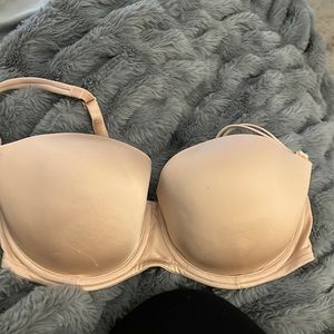 Victoria’s Secret Very Sexy Strapless bra